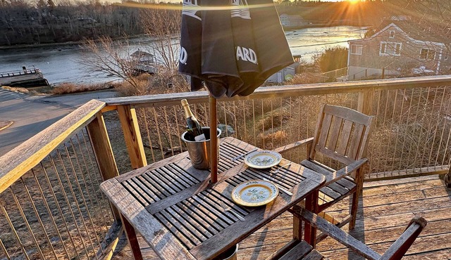 Charming Apartment in Thomaston with Water Views