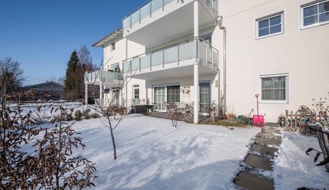 Charming Apartment “Lausbub” with Wi-Fi, Terrace & Garden