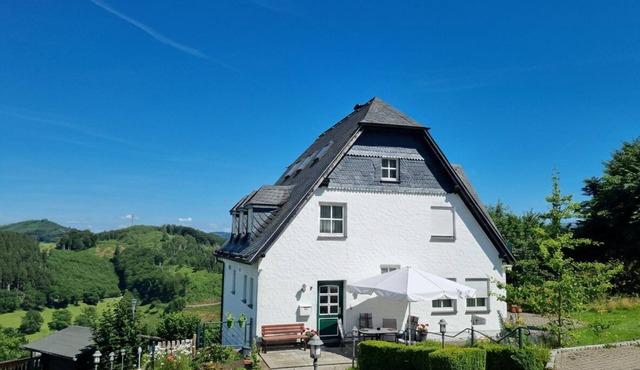 ✨Charming apartment with panoramic views | Eversberg old town in Hochsauerland