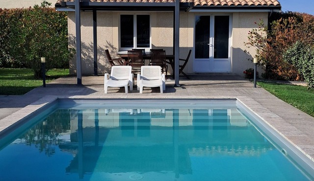 Charming apartment with garden and private pool