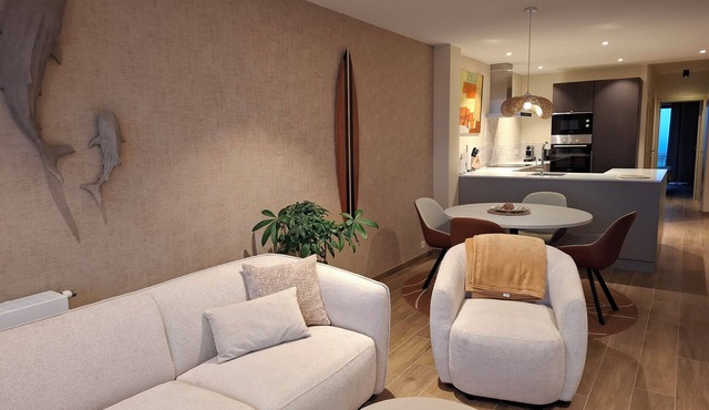 Charming appartment with splendid frontal sea view!