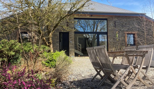 Charming Ardennes farmhouse for cycling & hiking - space, light & nature