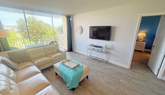 Charming Bayside 2 bed, 2 bath Condo at Futura in Islamorada WiFi, Pool, Dockage