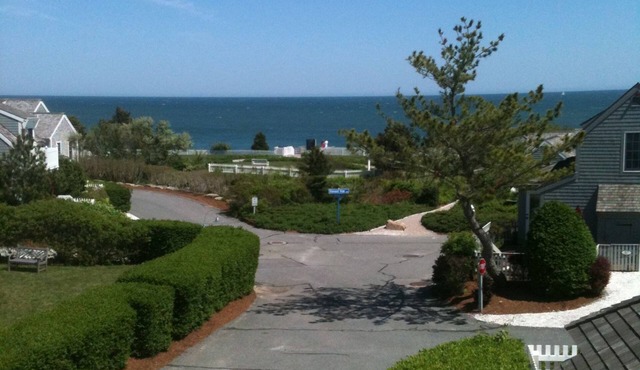 Charming Beach Cottage, Steps To Beach; Ocean Views, Reasonably Priced