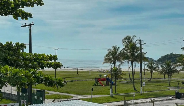 Charming beachfront guesthouse on Pedra Selada Beach, perfect for relaxing!