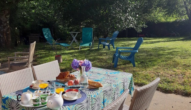 Charming bed and breakfast 20 minutes from the Golfe du Morbihan+possibility of adjoining room