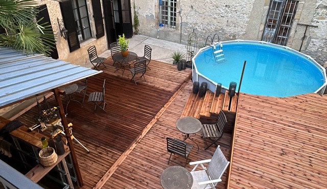 Charming bed & breakfast in Limoux, all roms with private bathroom.