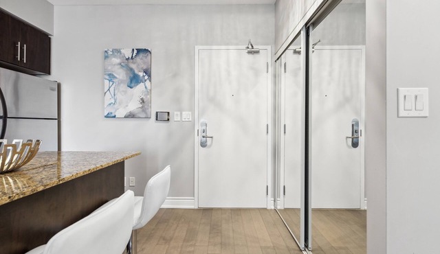 Charming & Bright 1Bed + Den & 1 Bath Condo
