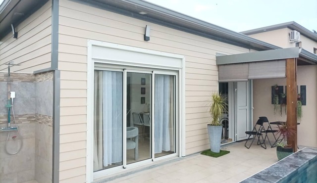 Charming bungalow with private pool in Manapany-les-Bains - peace and relaxation
