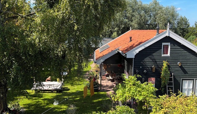 Charming countryside cottage retreat with animals near Amsterdam (25 min)