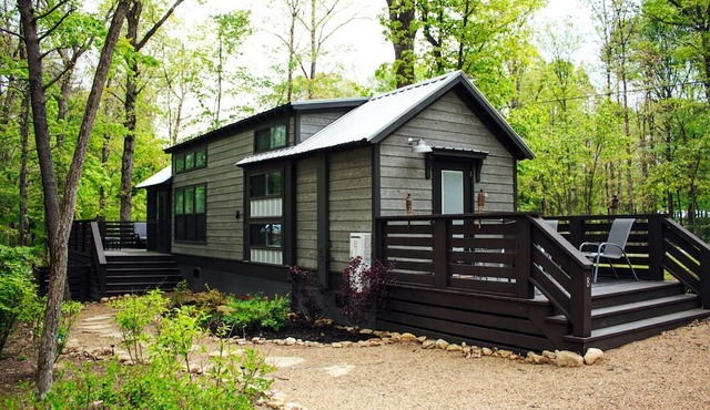 Charming Cabin with Barbecue in Monteagle, Tennessee