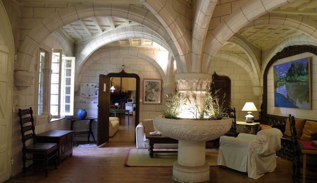 Charming castle for 6–14 people, 40€ per night per person, minimum 6-day stay.