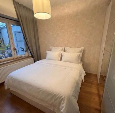 Charming Central Apartment with Private Garden