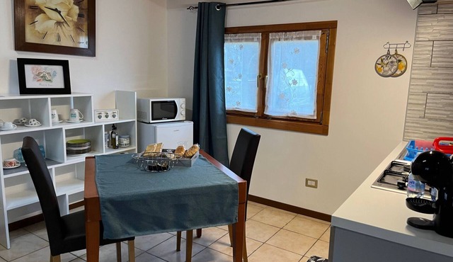 Charming chalet with WiFi and AC in lovely Rubano