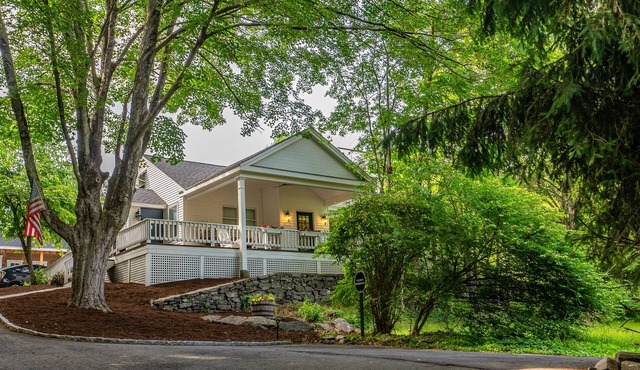 Charming Chester Retreat- Near Village Center