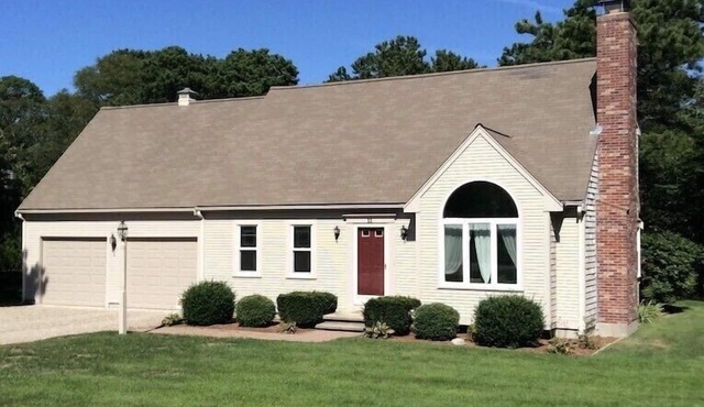 Charming Classic Cape Home Bordering Bike Trail-Family Friendly In Harwich