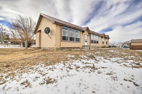 Charming Cody Vacation Home w/Mtn Views!