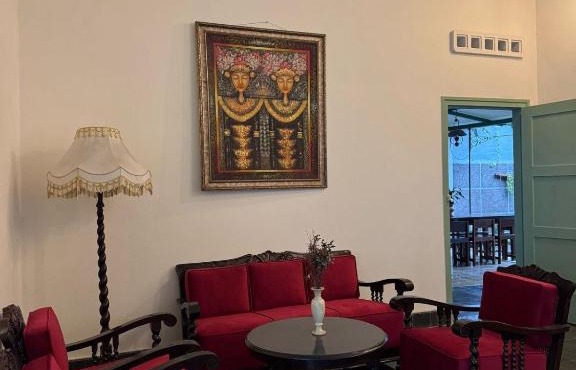 Charming Colonial Home near Botanical Garden
