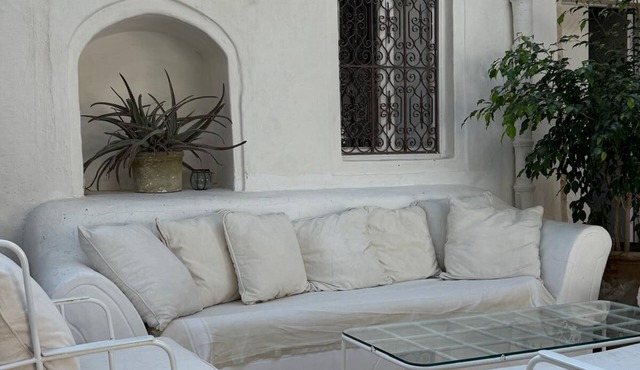 Charming, comfortable traditional Houch in the heart of the island's most beautiful village