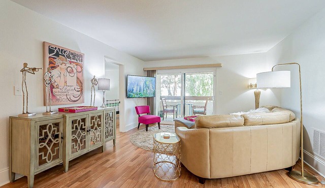 Charming Condo in Paradise Valley!