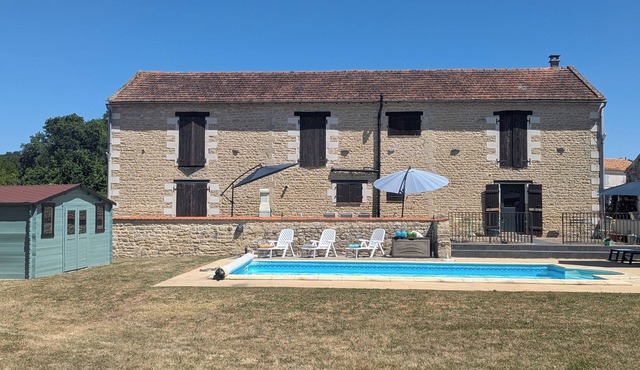 Charming Converted Barn with Private Heated Pool