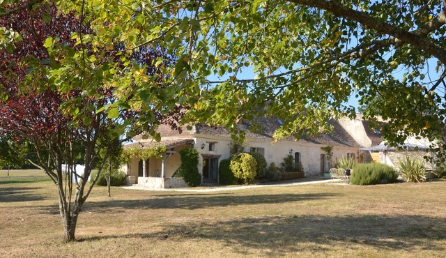 charming cottage at the gates of Issigeac
