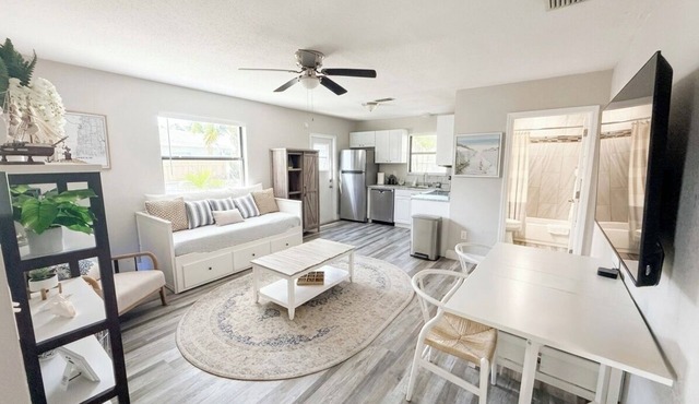 Charming Cottage in Dunedin close to beaches