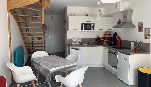 Charming Cottage in Quend-Plage: 2BR, Parking, Garden