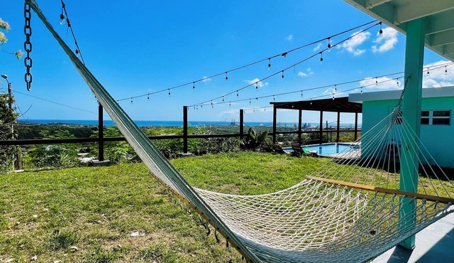 Charming Cottage 2 with Pool, WiFi and AC in gorgeous Christiansted