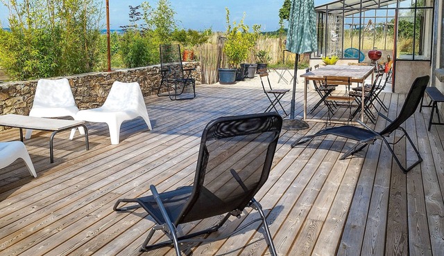 Charming cottage with vineyard views, 4 beds, terrace and garden