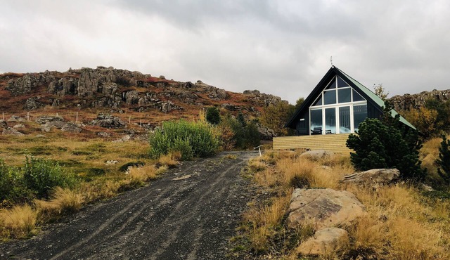 Charming Cottage with a unique view