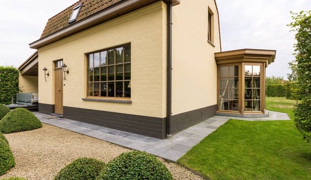 Charming country house "Chez Maintje" (between Ghent, Bruges, Antwerp and coast)