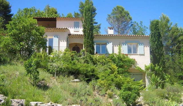 Charming country house with garden