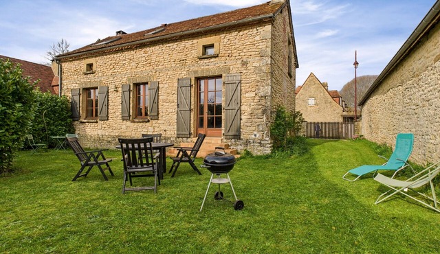 Charming country house for 6 with garden