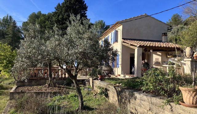 Charming country house in the Provencal countryside among vineyards and olive trees