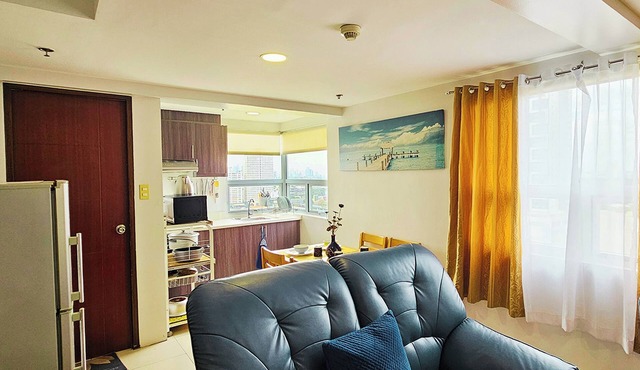 Charming & Cozy 3-bedroom with WiFi in Quezon City