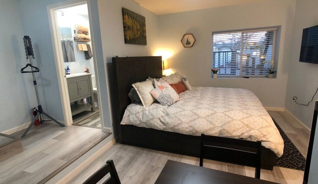 Charming Cozy Centralize Studio