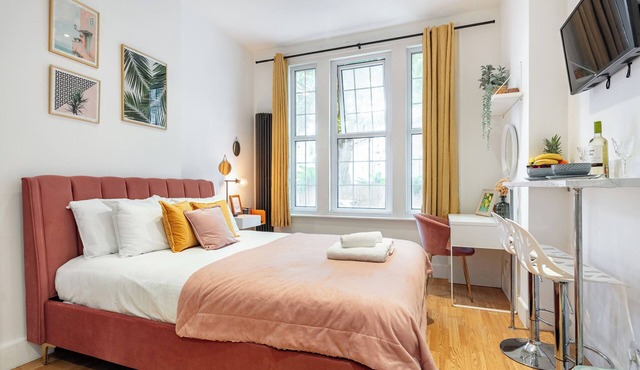 Charming Cozy Studio Apartment