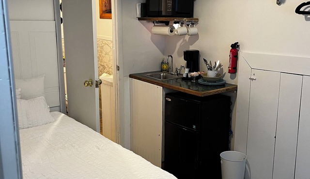 Charming cozy studio with WiFi in lovely Marietta, NY