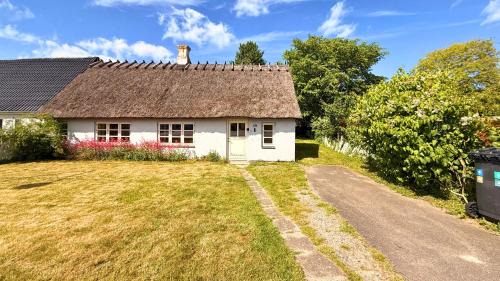 Charming Danish Half-Timbered Cottage near Puttgarden
