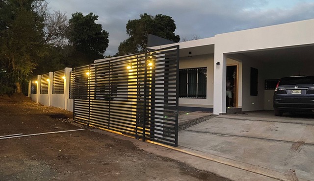 Charming 2-bedroom house with WiFi and AC in terrific San José de las Matas
