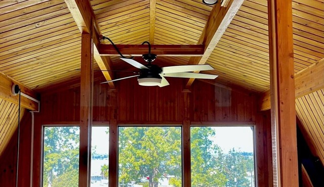 Charming, dog-friendly cabin in peaceful Birch Bay, Wa