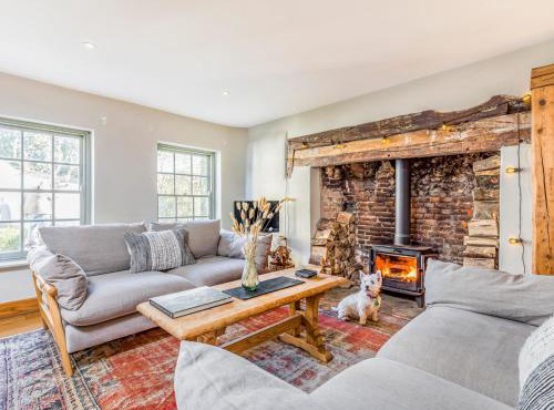 Charming Downland Cottage - Pass the Keys