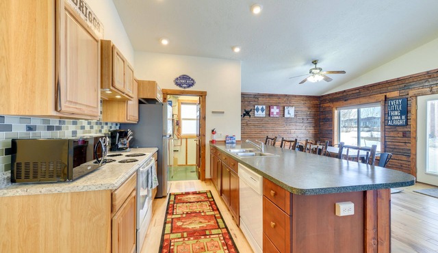 Charming Duplex w/Patio: 12 Mi to Grand Targhee!