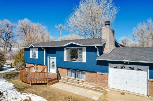 Charming Elk Mountain Home: Hunt, Hike & Fish!