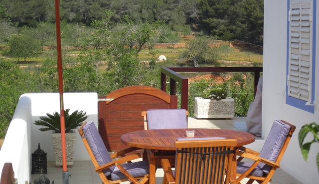 Charming house 5 min. walk from the beach of Cala Mastella. ETV-1272-E