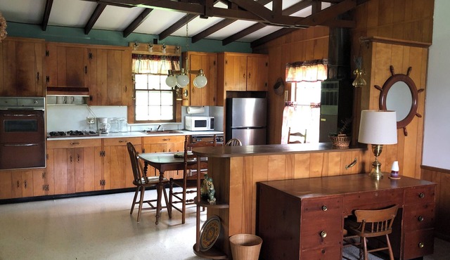 Charming European style stay near Cooperstown & Oneonta. Scenic splendor abides.