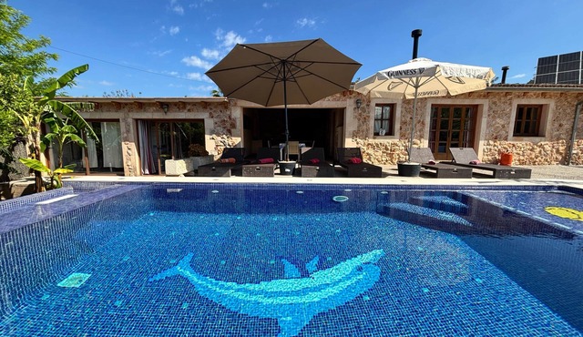 CHARMING FINCA SAMANTHA & POOL NEAR SANTA MARIA