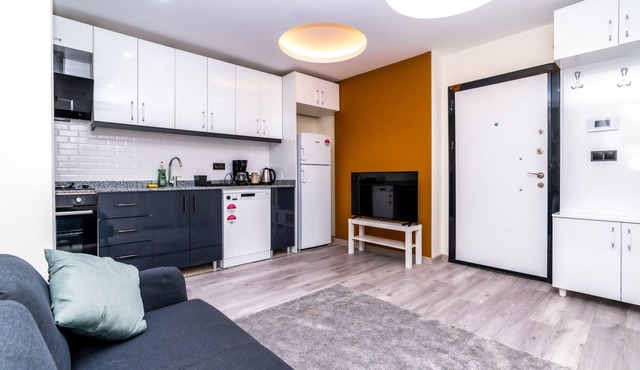 Charming Flat 2 min to Beach in Antalya