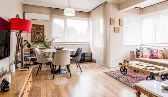 Charming Flat w Balcony 5 min to Zorlu Center